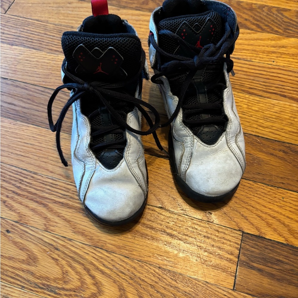 Air Jordan True Flight boys size 1